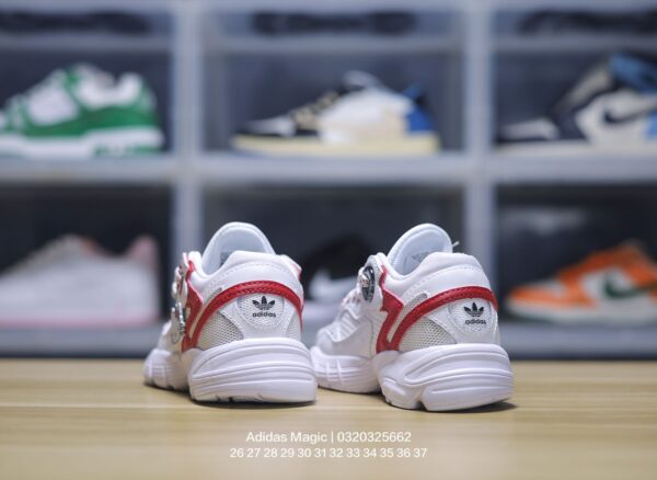 Giày Adidas Originals Astir trẻ em màu trắng đỏ