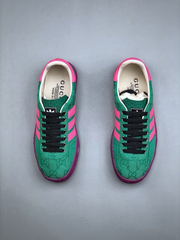 Giày Adidas X Gucci Gazalle siêu cấp màu xanh vạch hồng