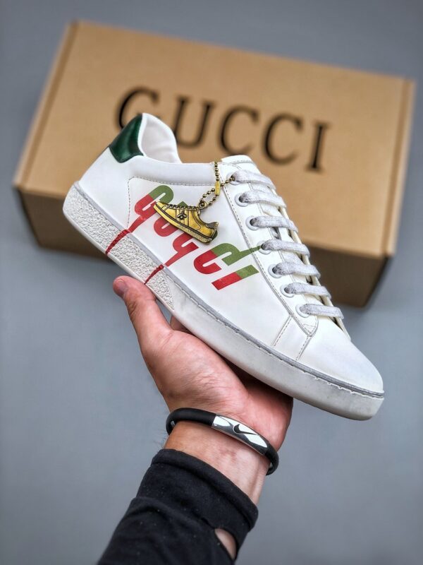 Giày Gucci Ace trắng gót xanh họa tiết chữ Gucci