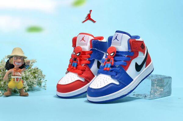 Giày Air Jordan 1 trẻ em xanh đỏ hoạt tiết người nhện Spider Man