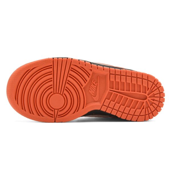 Giày Nike SB Dunk Low Pro trẻ em màu cam