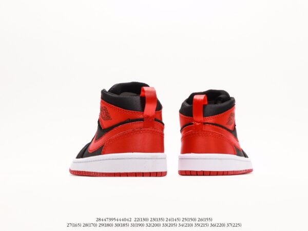 Giày Air Jordan Retro 1 trẻ em màu đỏ đen