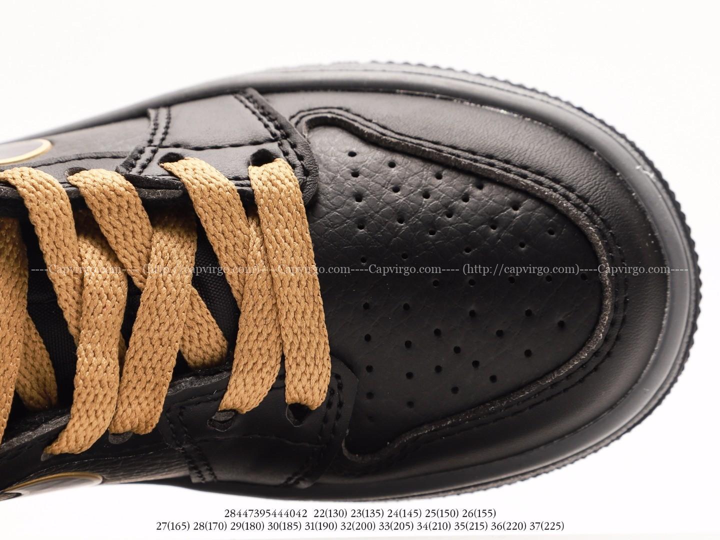 Giày Air Jordan Retro 1 trẻ em màu đen dây vàng