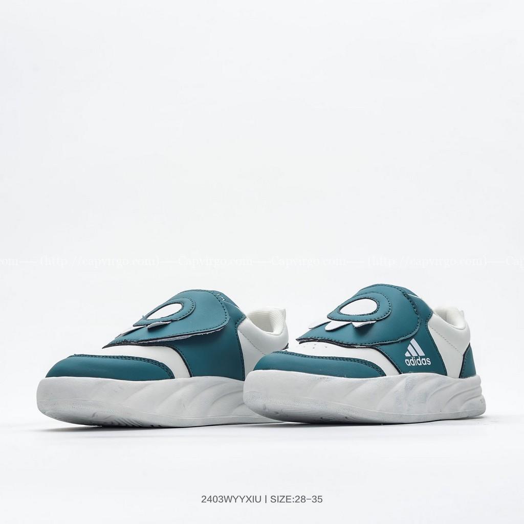 Giày adidas trẻ em màu xanh mẫu mới